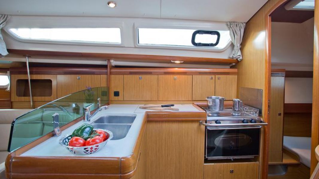 Sun Odyssey 36i