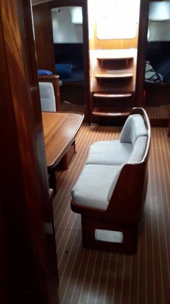 Bavaria 44