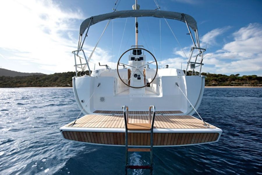 Bavaria Cruiser 32 