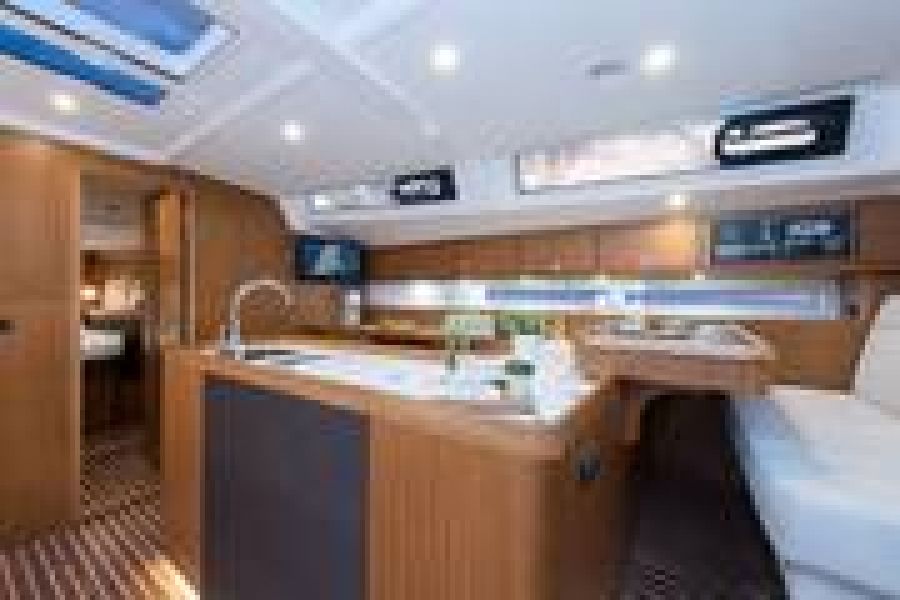 Bavaria 56 Cruiser - 5 + 1 cab