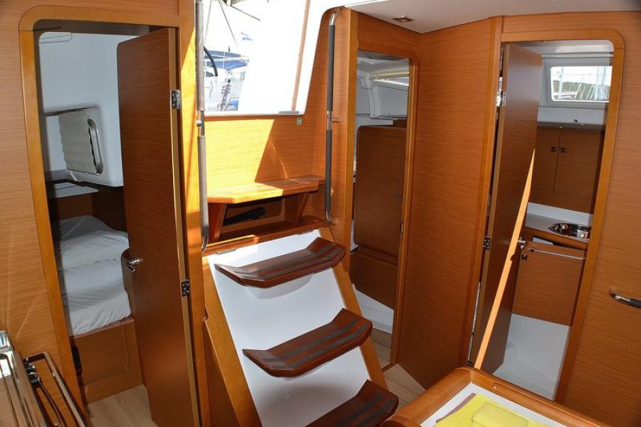 Sun Odyssey 409