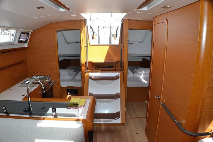 Sun Odyssey 409