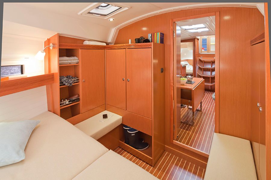 Bavaria Cruiser 36 