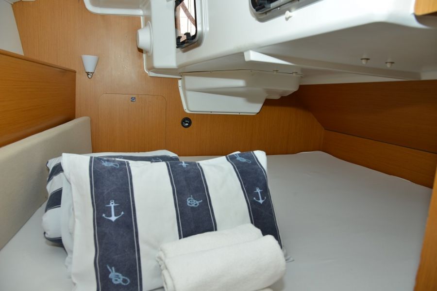 Sun Odyssey 33i 