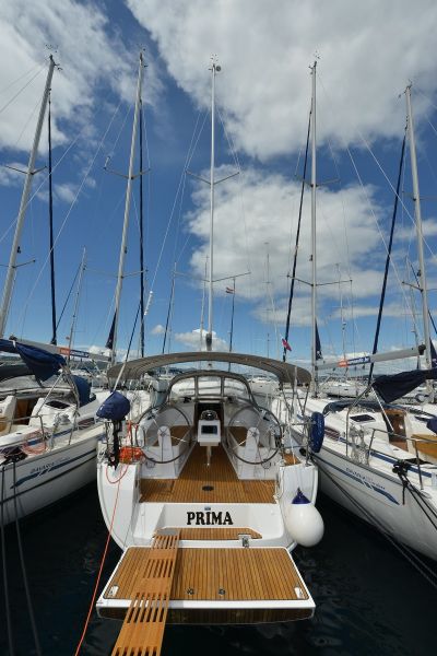 Bavaria Cruiser 37