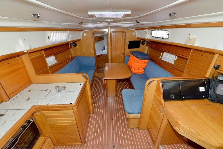 Bavaria 37 Cruiser 