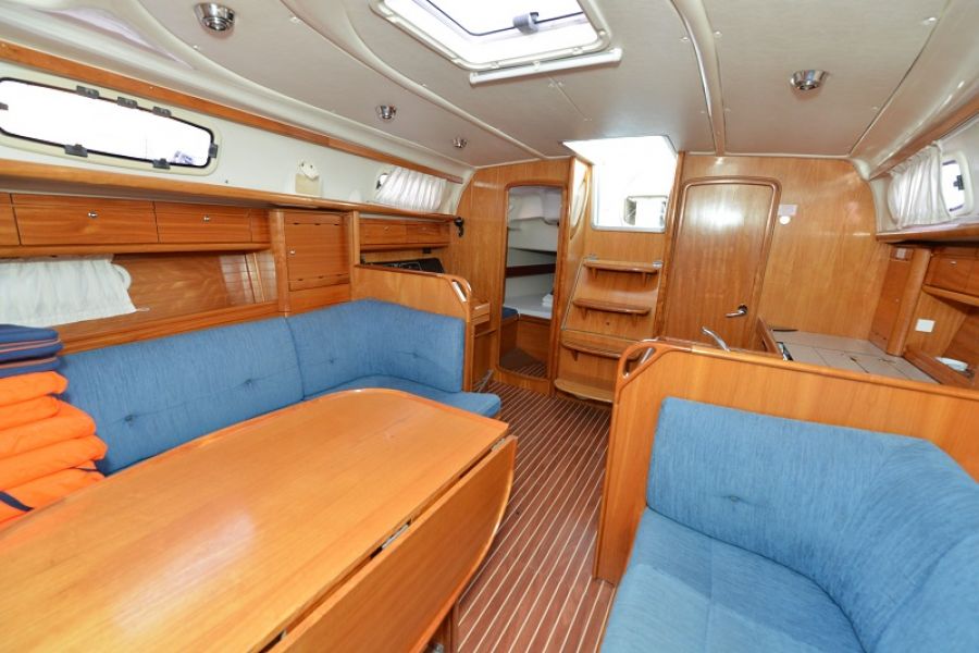 Bavaria 37 Cruiser 
