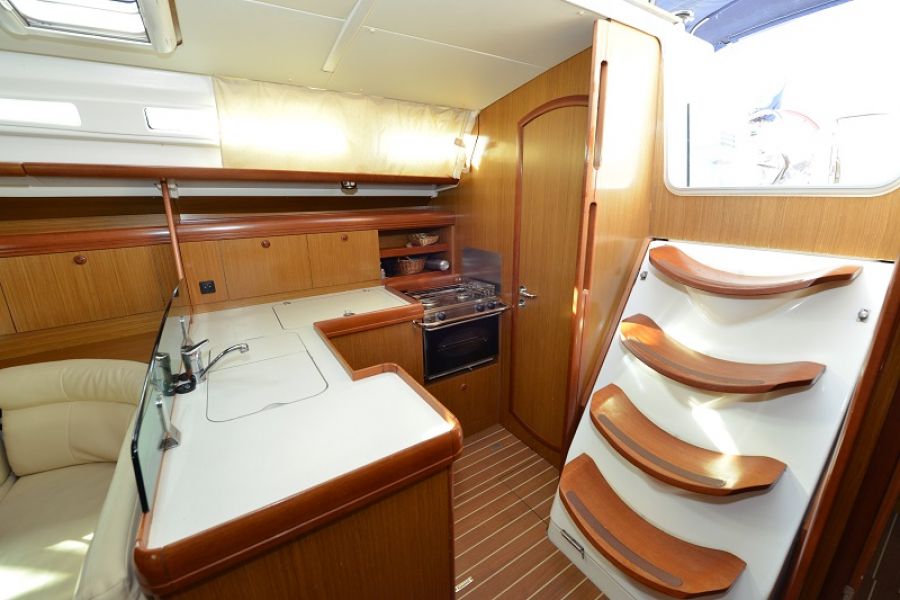 Sun Odyssey 42i 