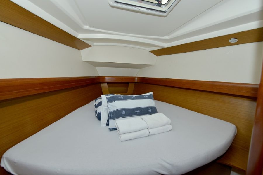 Sun Odyssey 42i 