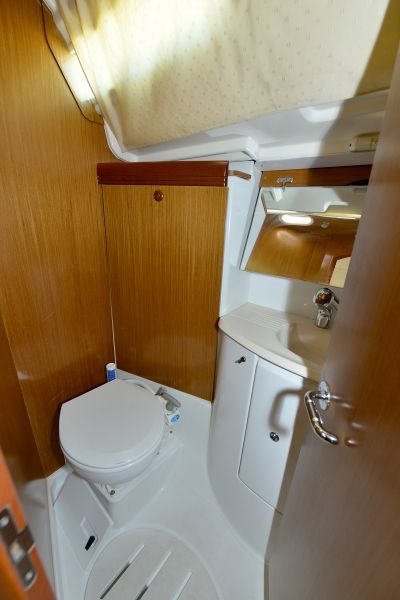 Sun Odyssey 42i 