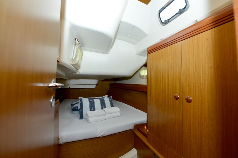 Sun Odyssey 42i 