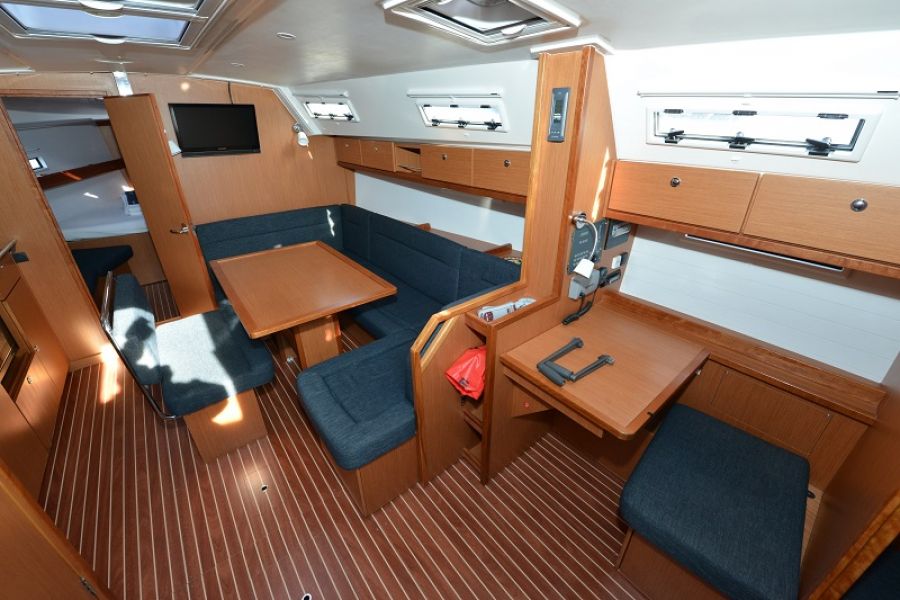 Bavaria Cruiser 40