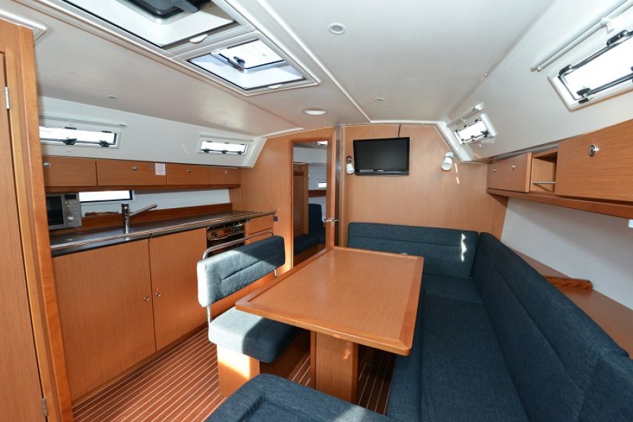 Bavaria Cruiser 40