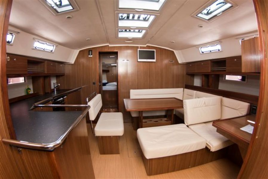BAVARIA C 45 BT