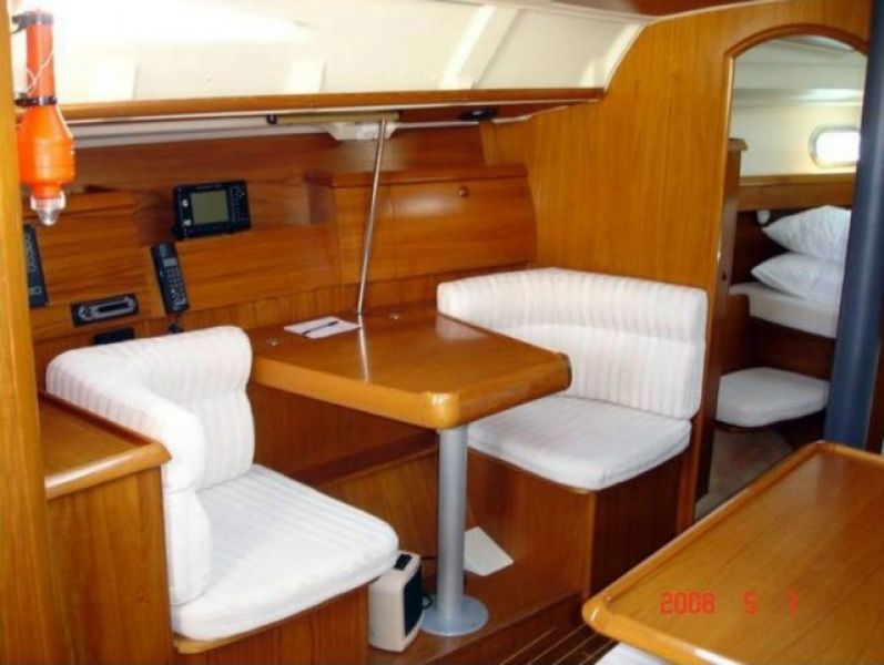 Sun Odyssey 40