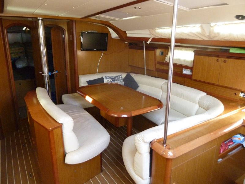 Sun Odyssey 49i