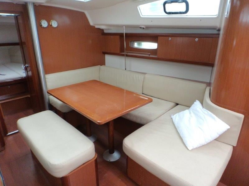 Oceanis 40