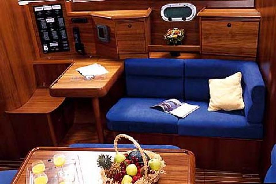 Sun Odyssey 43