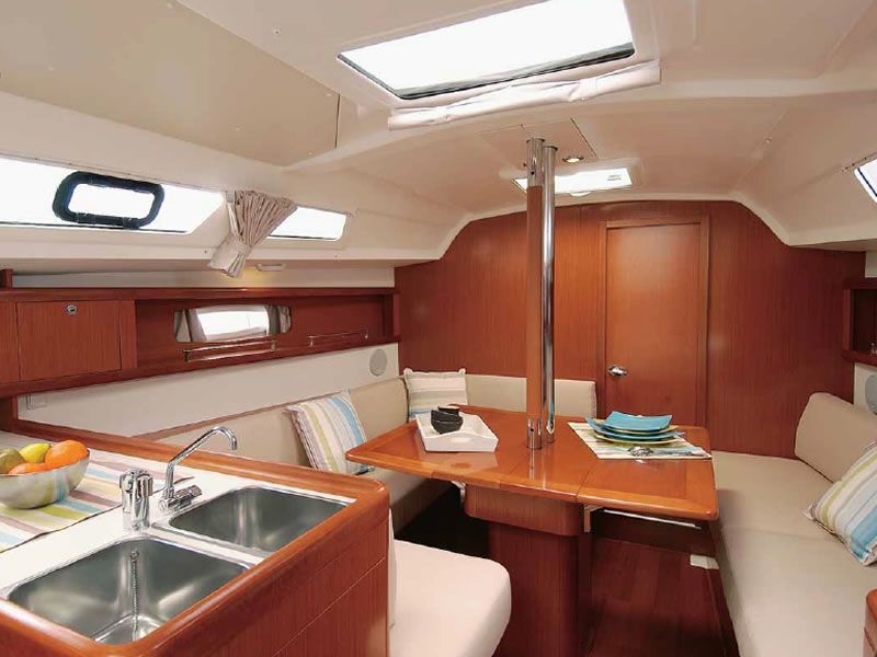 Oceanis 34