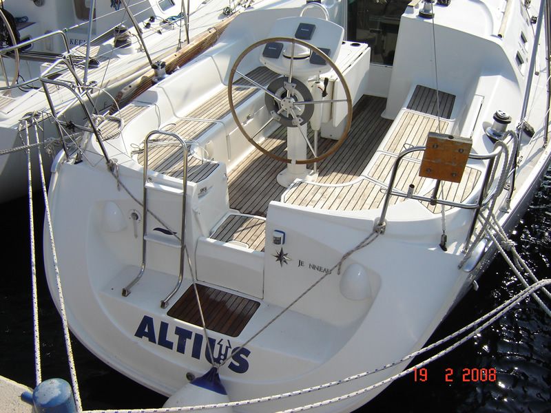 Sun Odyssey 37