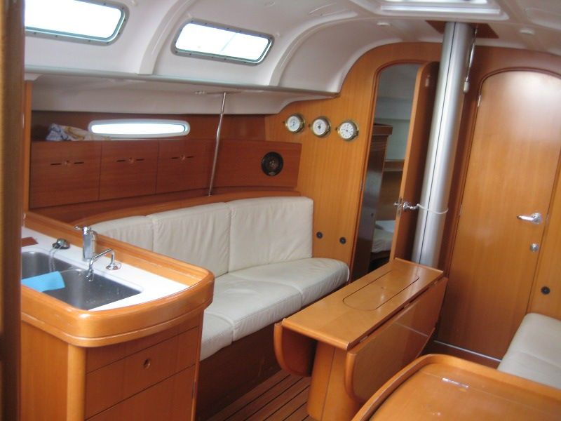 Beneteau First 407