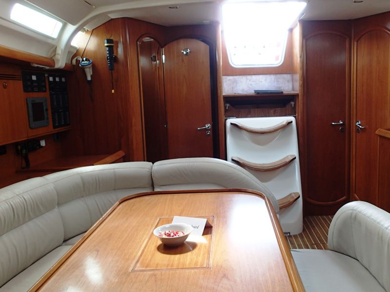 Sun Odyssey 45