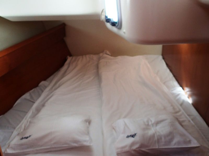 Sun Odyssey 45