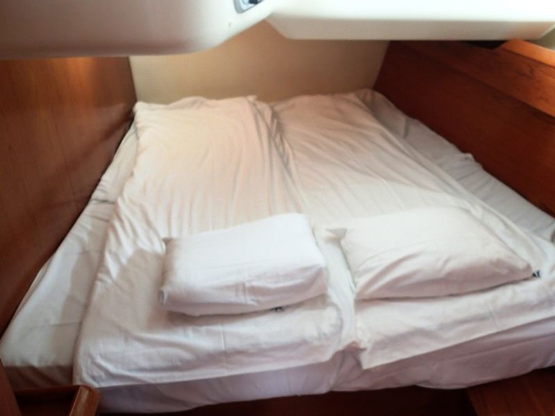 Sun Odyssey 45