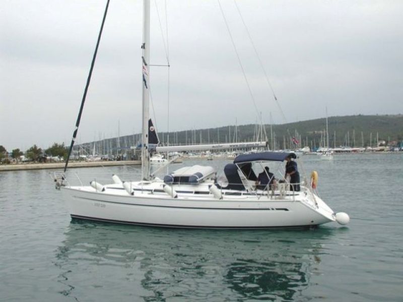 Bavaria 38