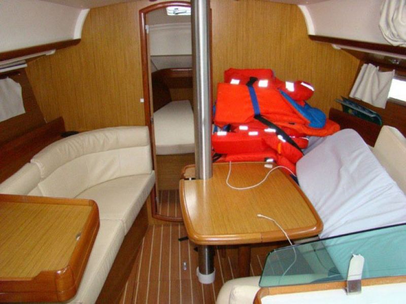 Sun Odyssey 36i