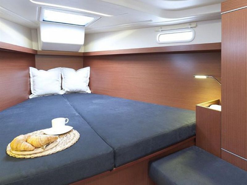 Hanse 385
