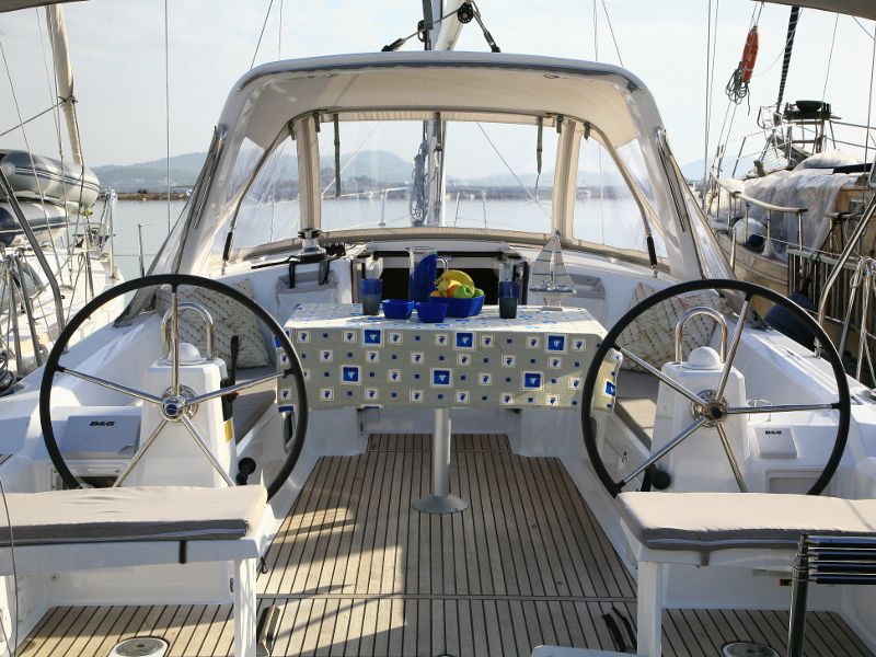 Oceanis 38