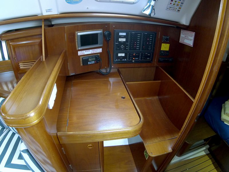 Oceanis Clipper 411