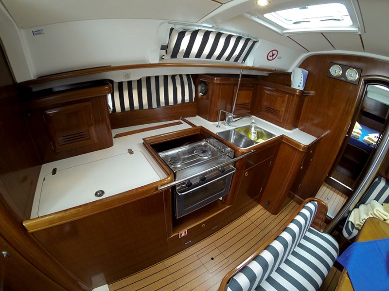Oceanis Clipper 411