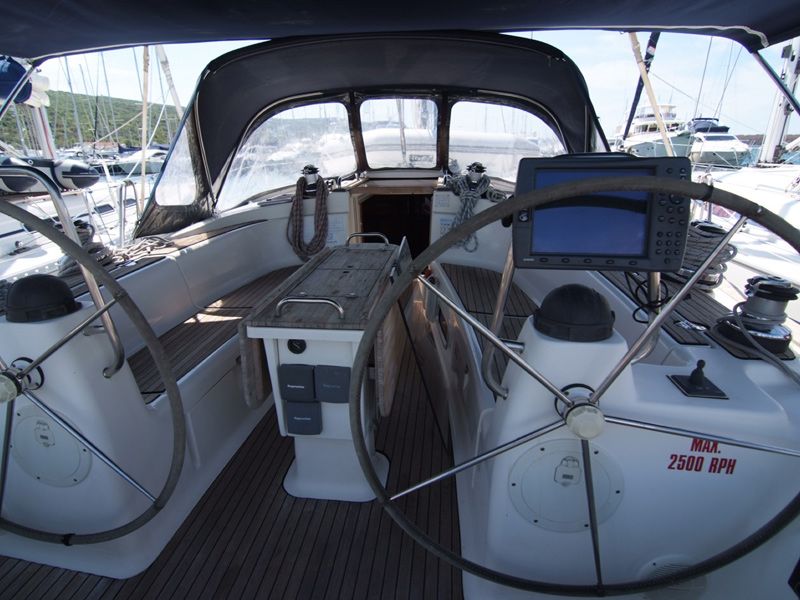 Bavaria 49 