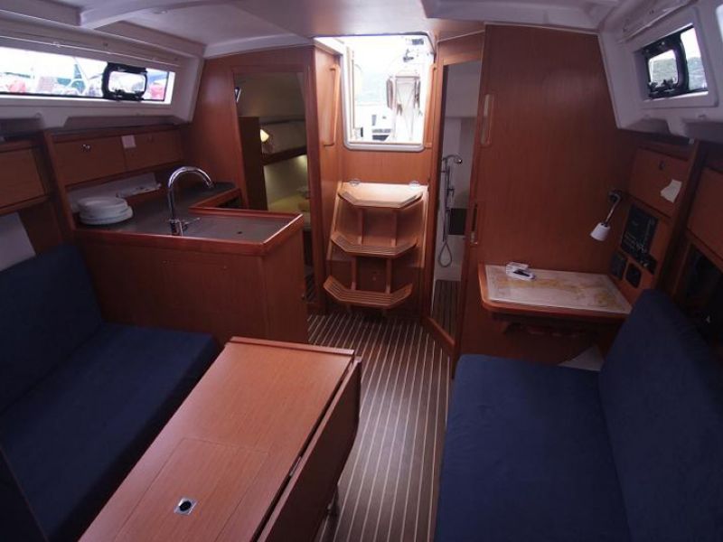 Bavaria Cruiser 33