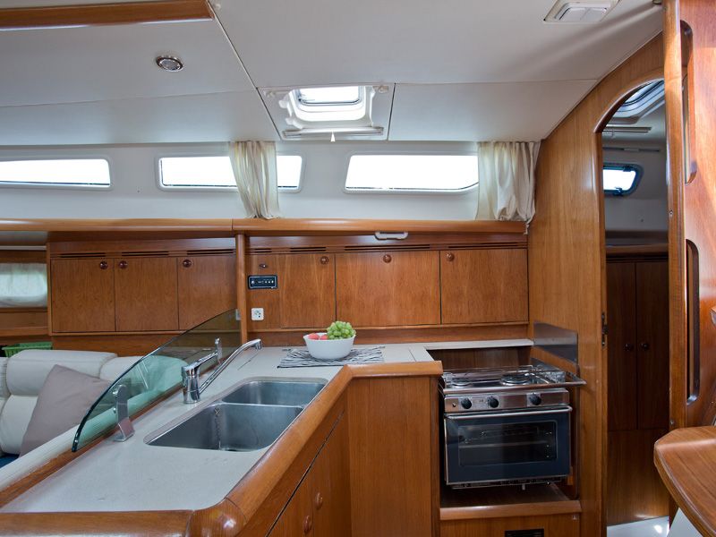 Sun Odyssey 403