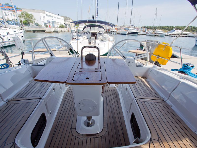 Elan 444 Impression