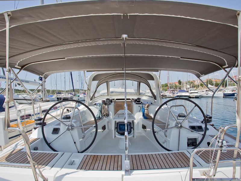 Oceanis 50 Family