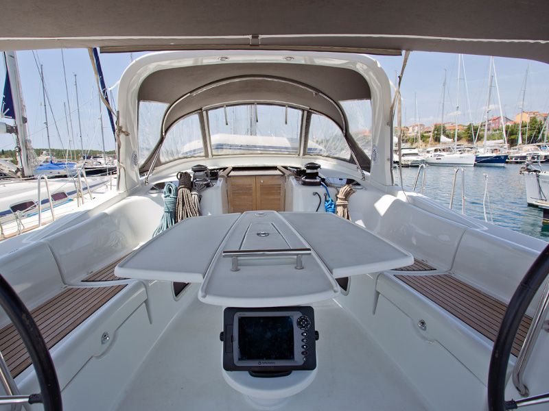 Oceanis 50 Family