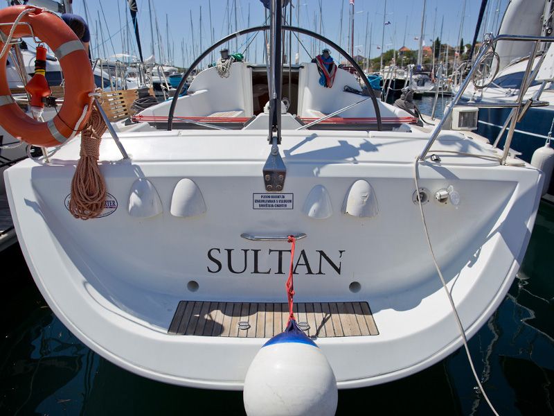 Beneteau First 407