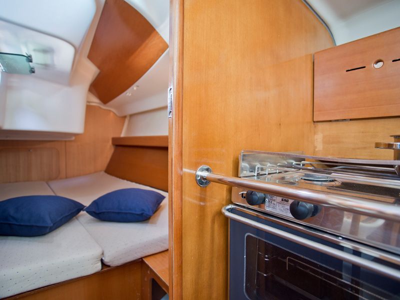 Beneteau First 407