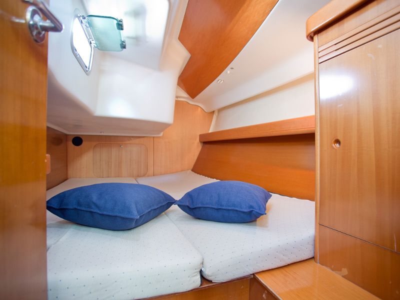Beneteau First 407