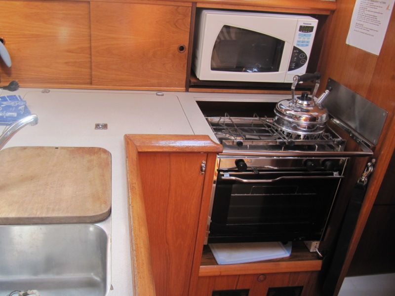 Sun Odyssey 35