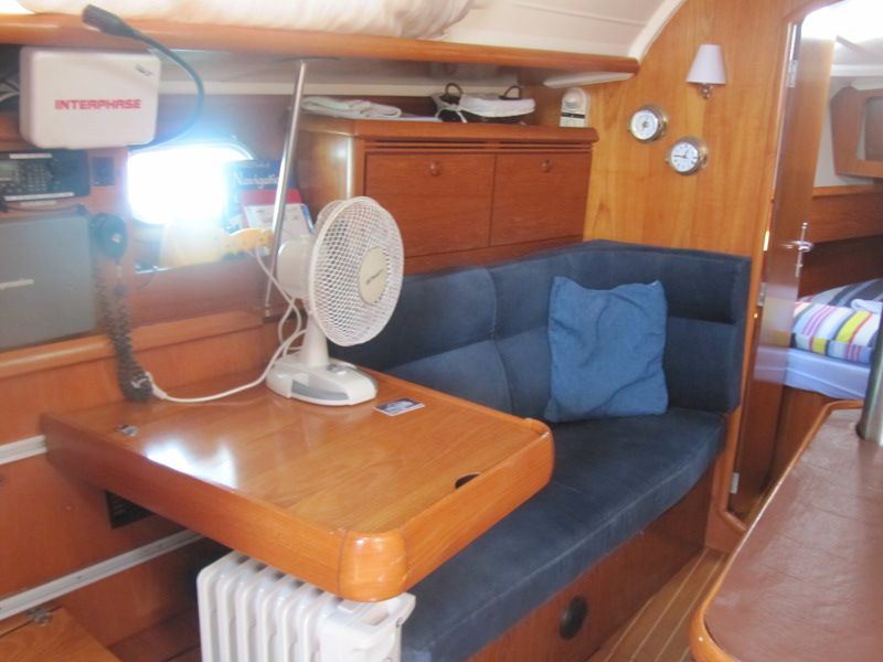 Sun Odyssey 35