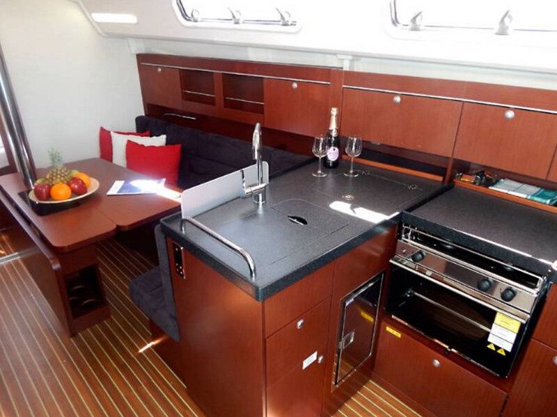 Hanse 345