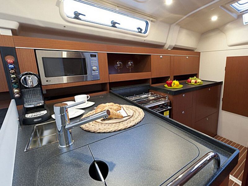 Hanse 385
