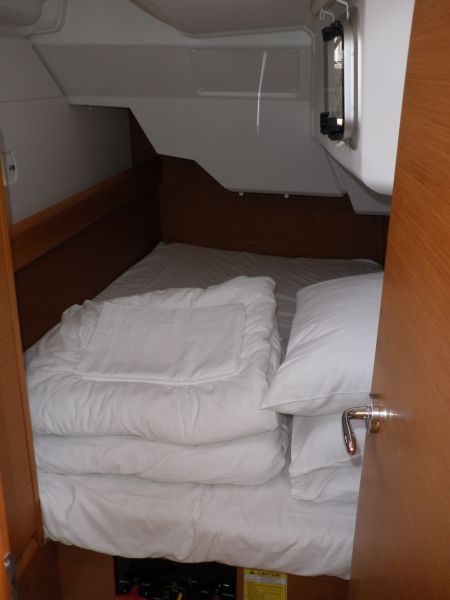 Sun odyssey 379 performance