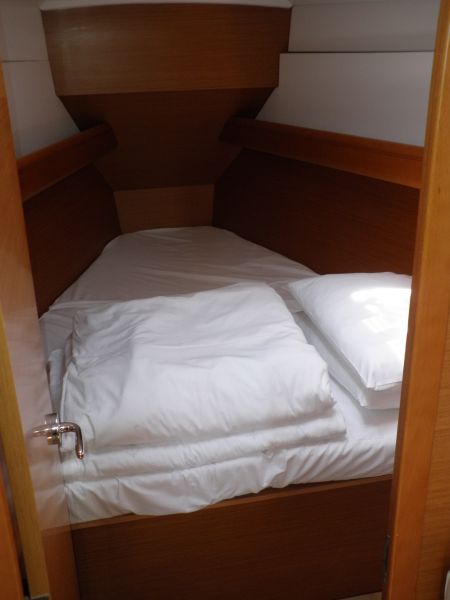 Sun odyssey 379 performance