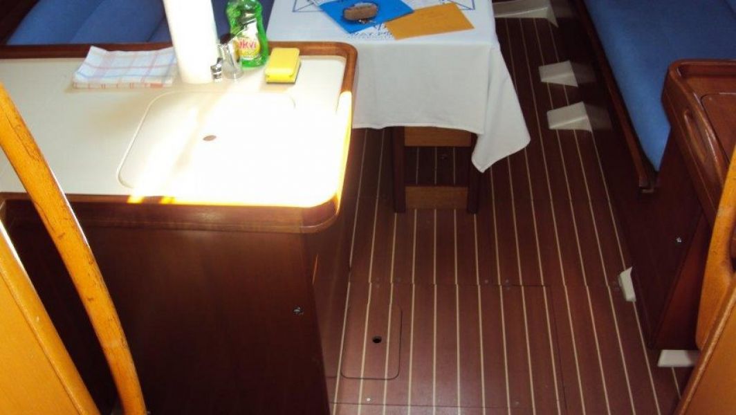 Dufour 325 GL
